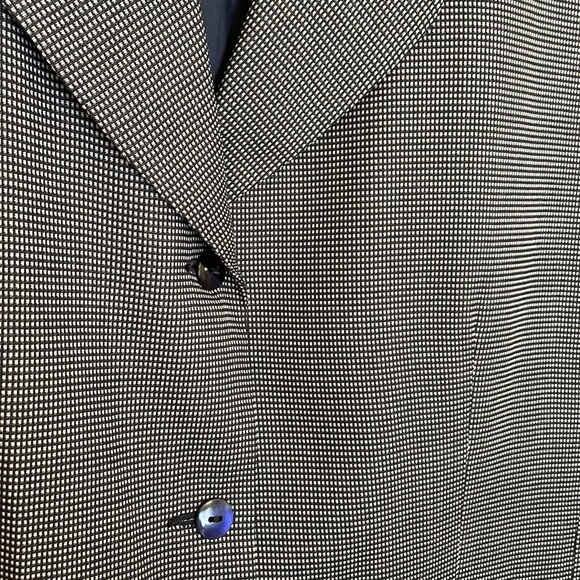 Liz Claiborne collection vest in small black and white pattern single breasted - Picture 3 of 5